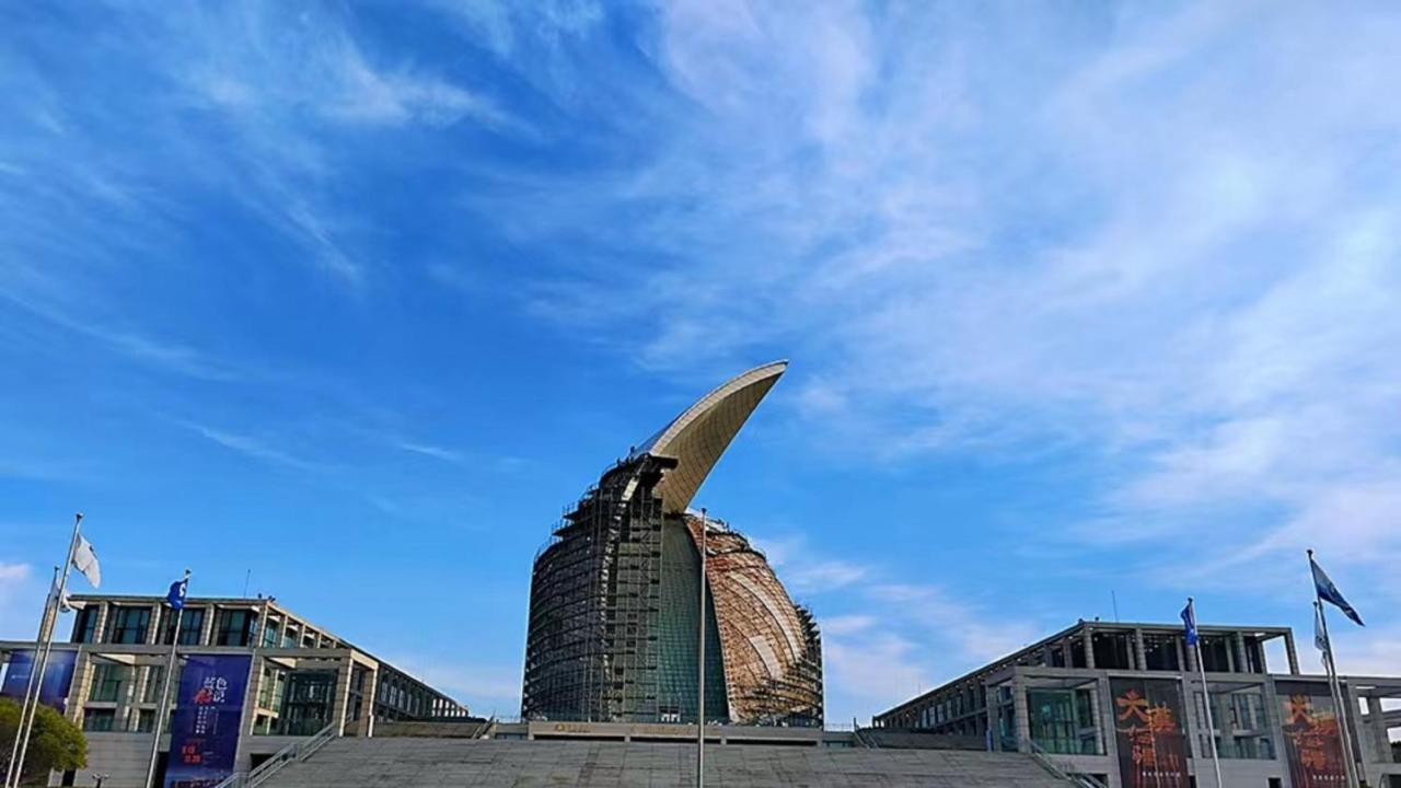 Holiday Inn Shanghai Dishui Lake By Ihg Nanhuj Kültér fotó